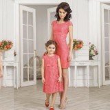 Одинаковая одежда для мамы и дочки